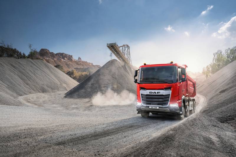 DAF XFC DAYCAB BENNE / BIBENNE